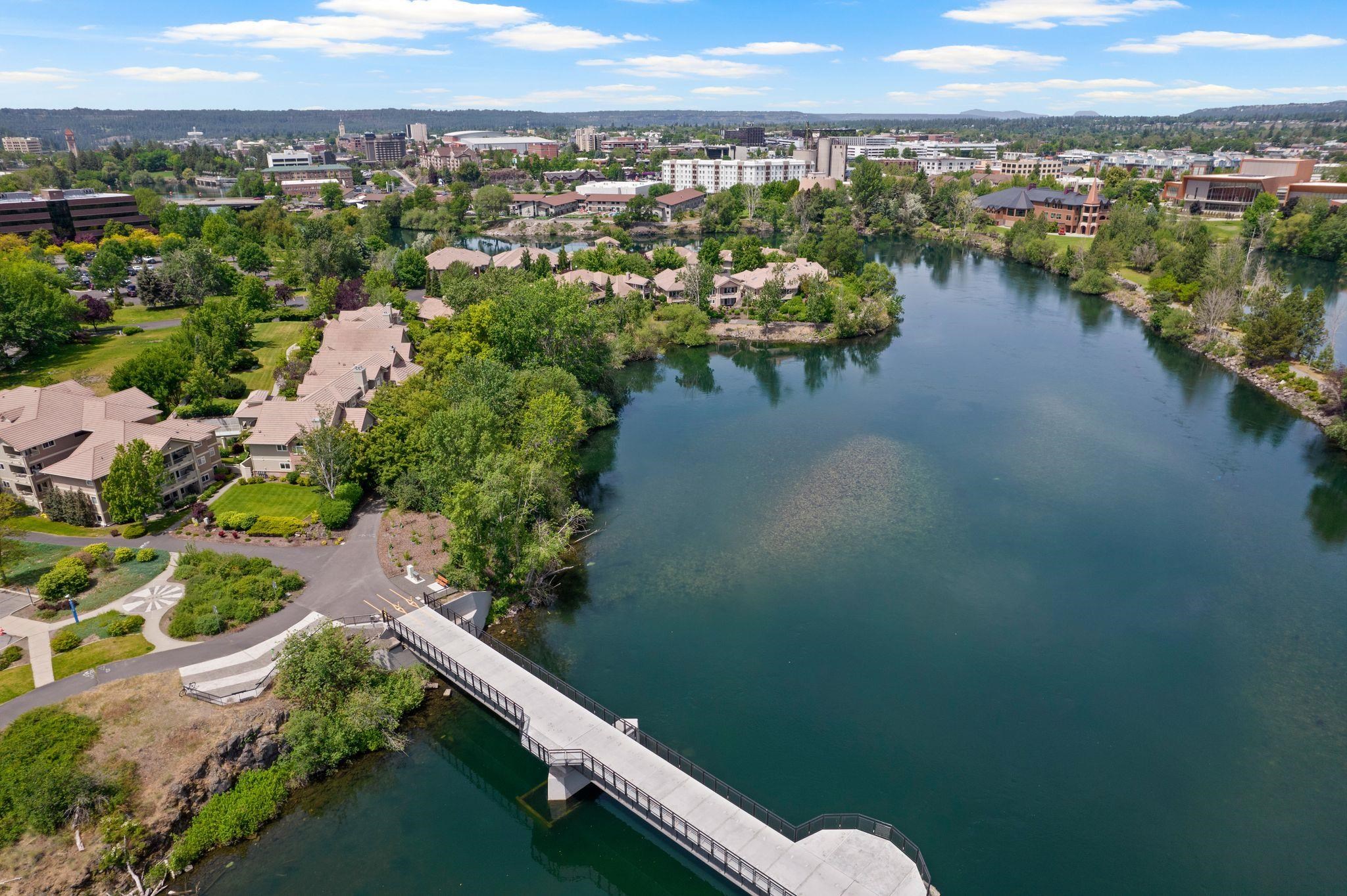 639 N Riverpoint Blvd - Photo 43