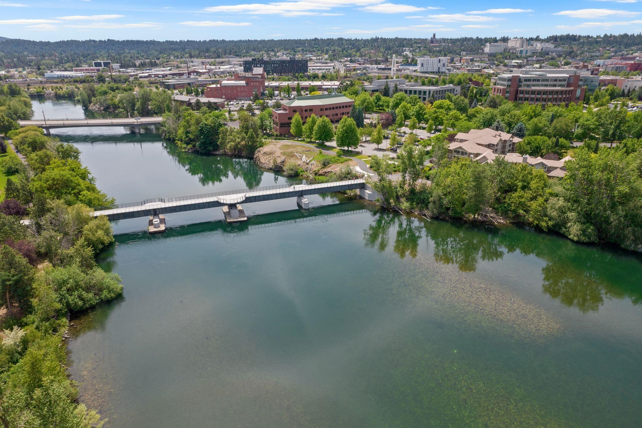 639 N Riverpoint Blvd - Photo 45