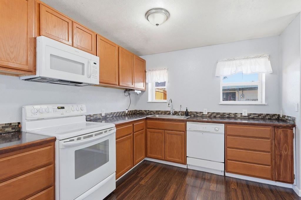 3411 N Marguerite Rd - Photo 9