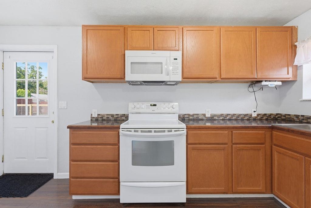 3411 N Marguerite Rd - Photo 8