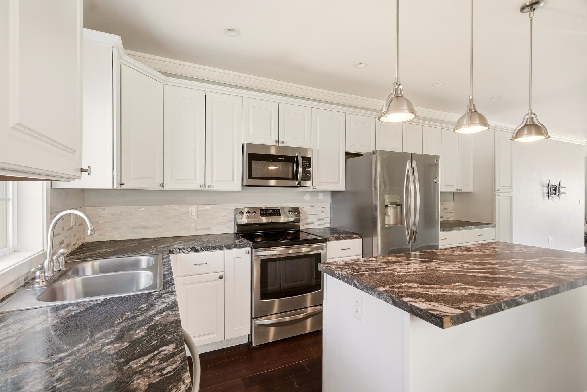 1518 W Nora Ave - Photo 6