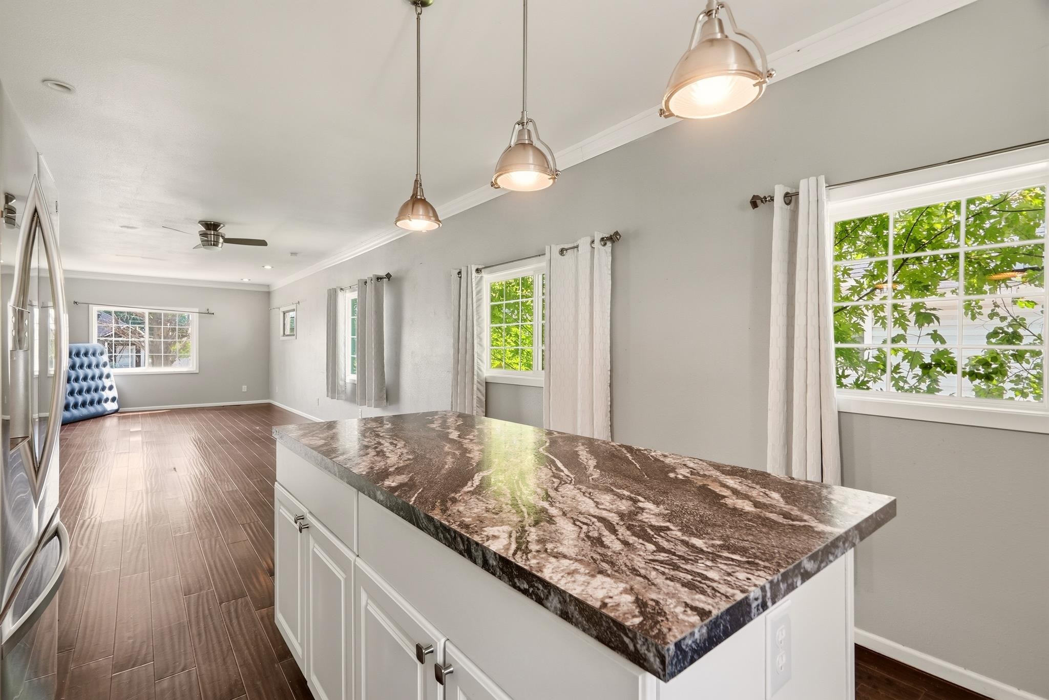 1518 W Nora Ave - Photo 7