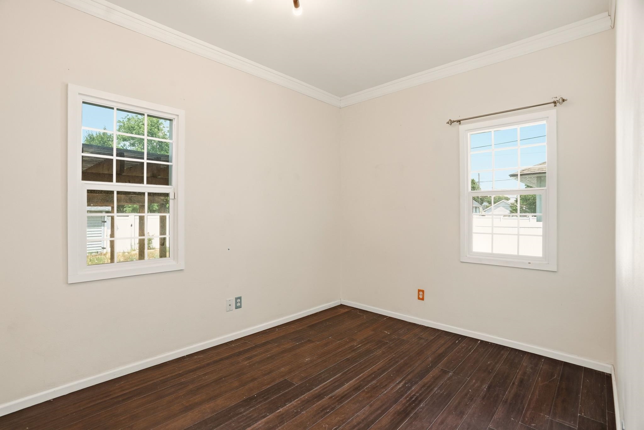 1518 W Nora Ave - Photo 11