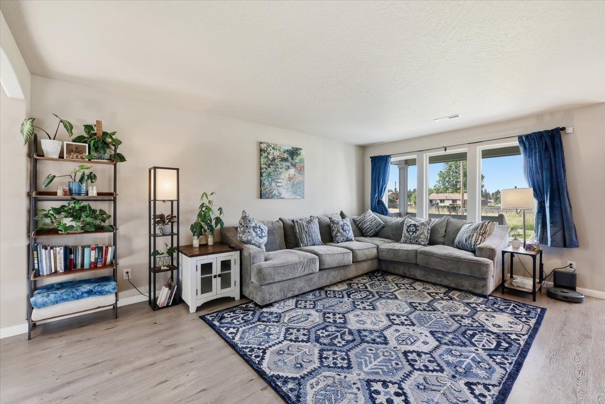 10226 E Walton Ct - Photo 3