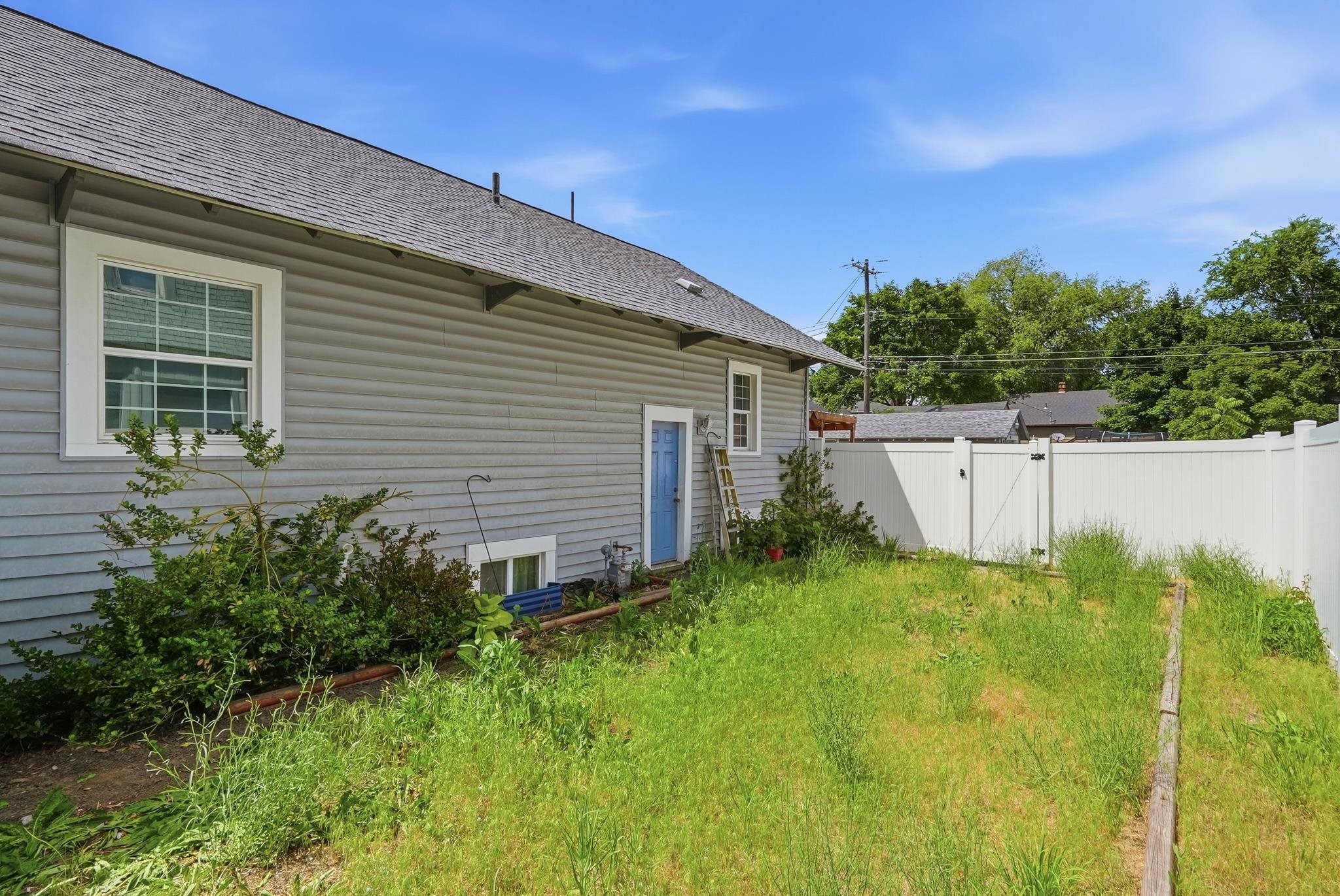 1518 W Nora Ave - Photo 21