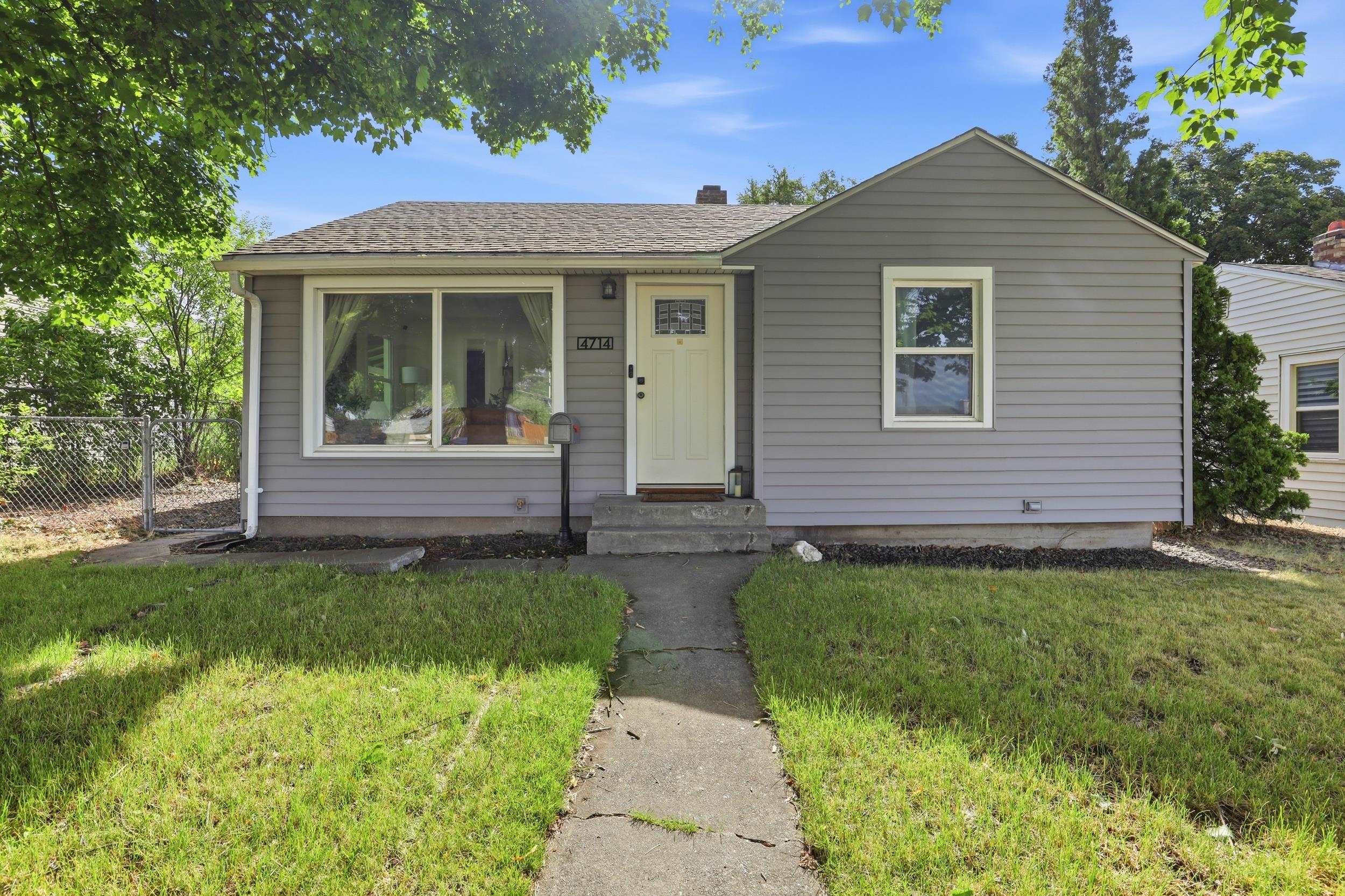 4714 N Elm St - Photo 1