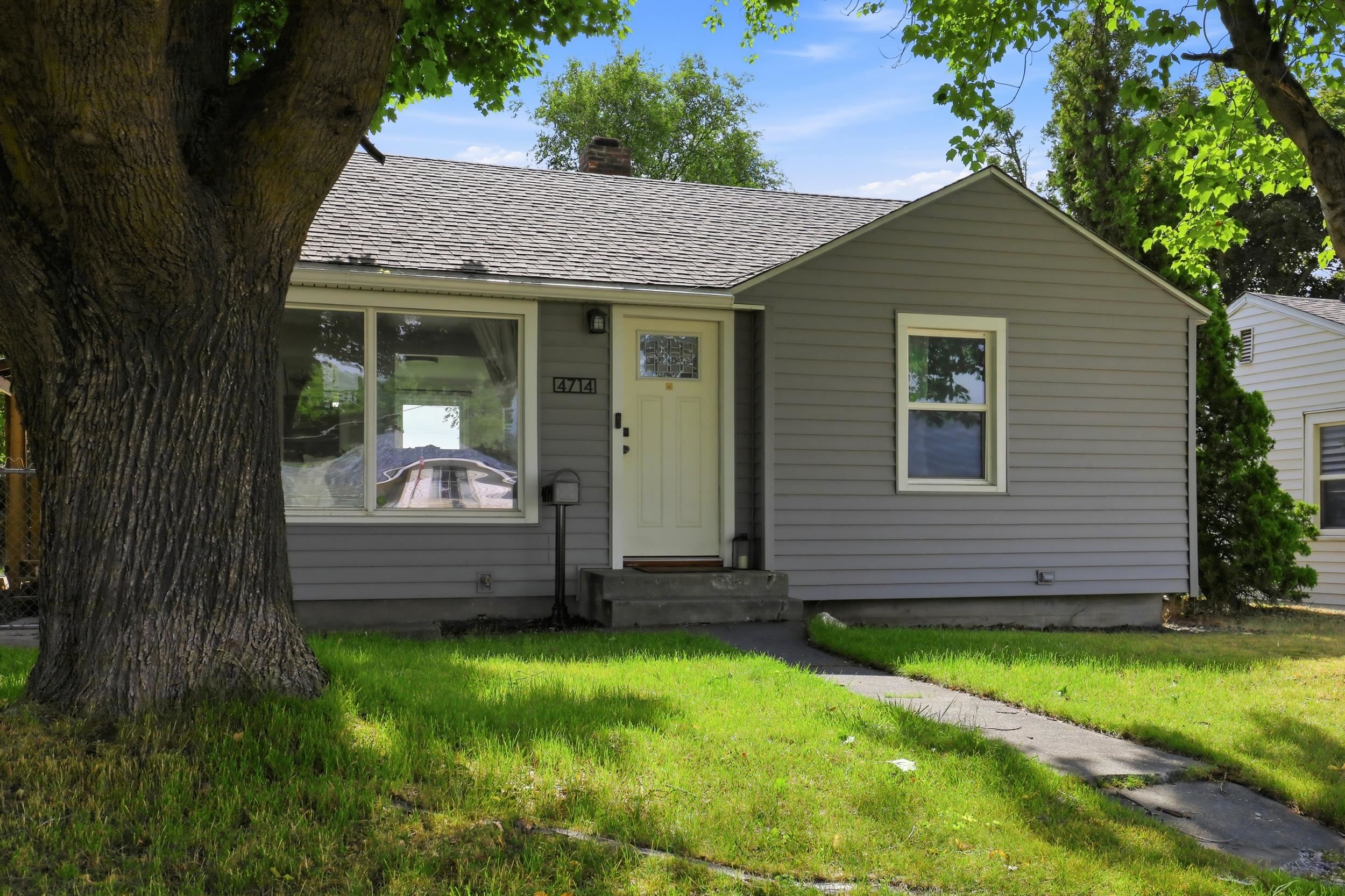 4714 N Elm St - Photo 3