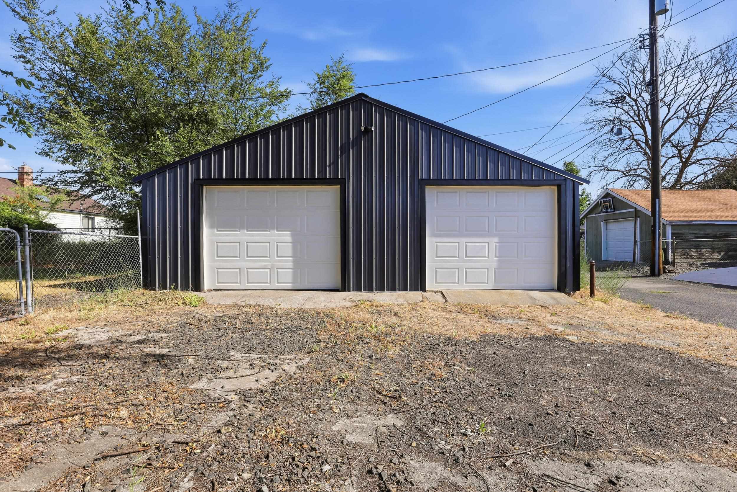 4714 N Elm St - Photo 37