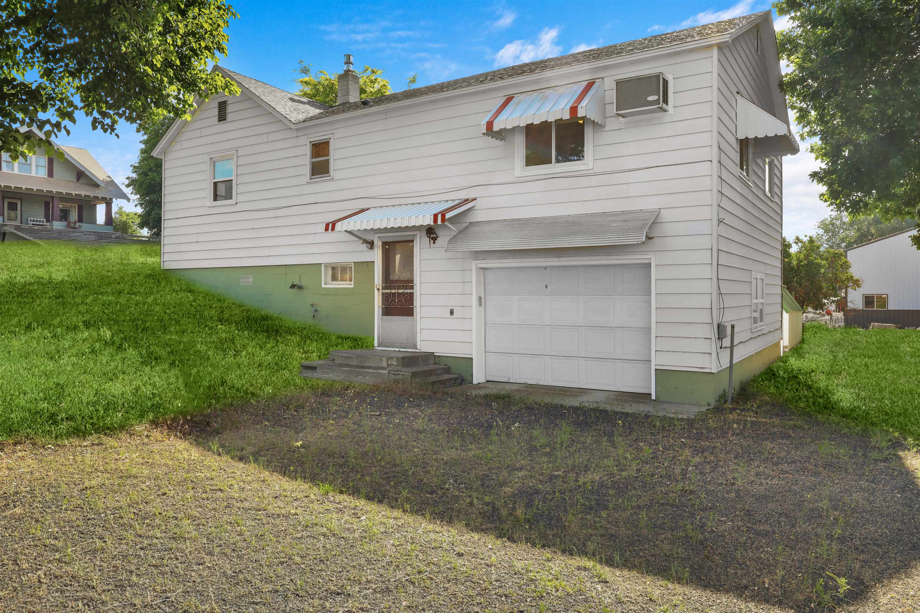 216 W Cole Ave - Photo 2