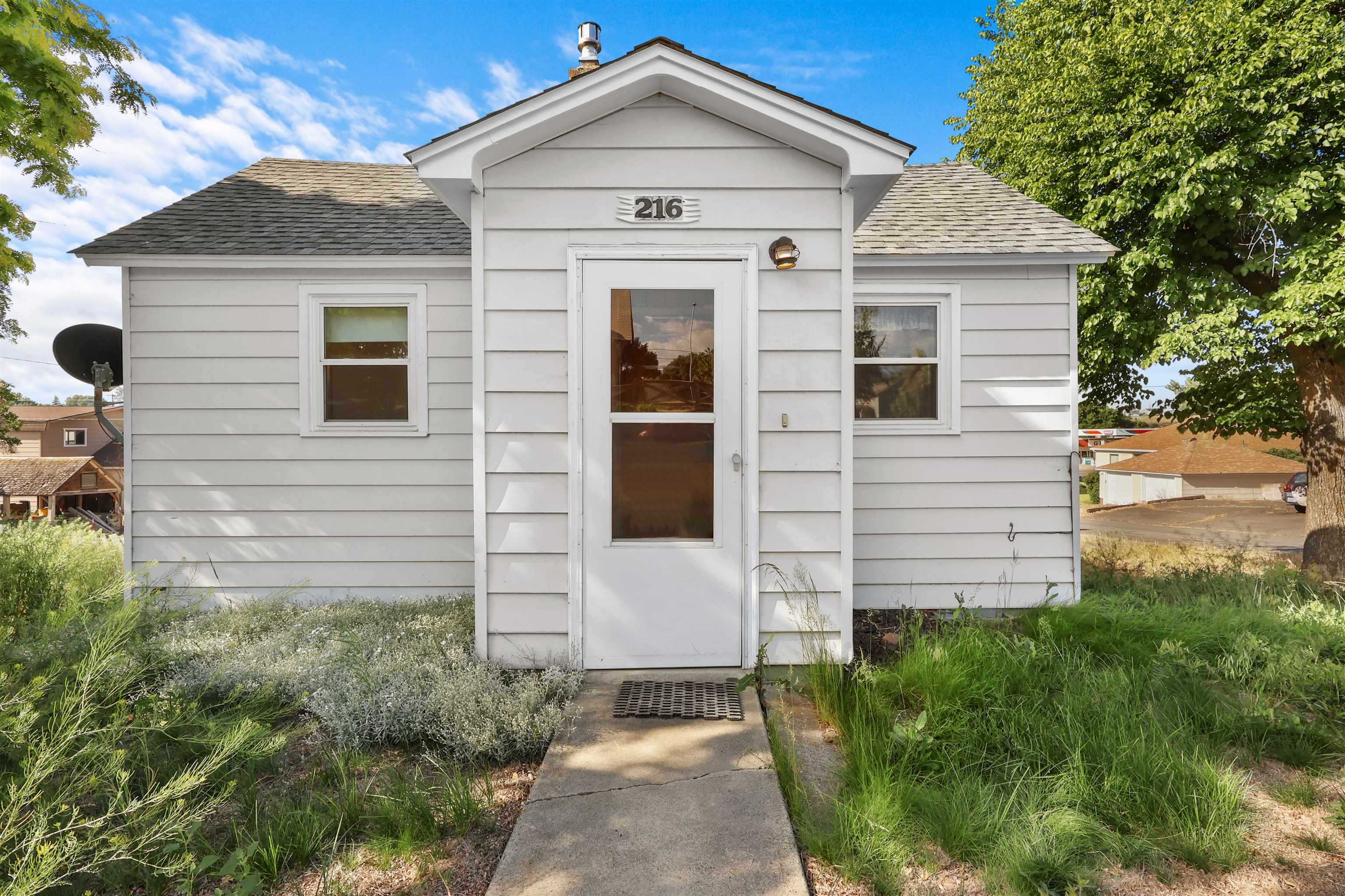 216 W Cole Ave - Photo 3
