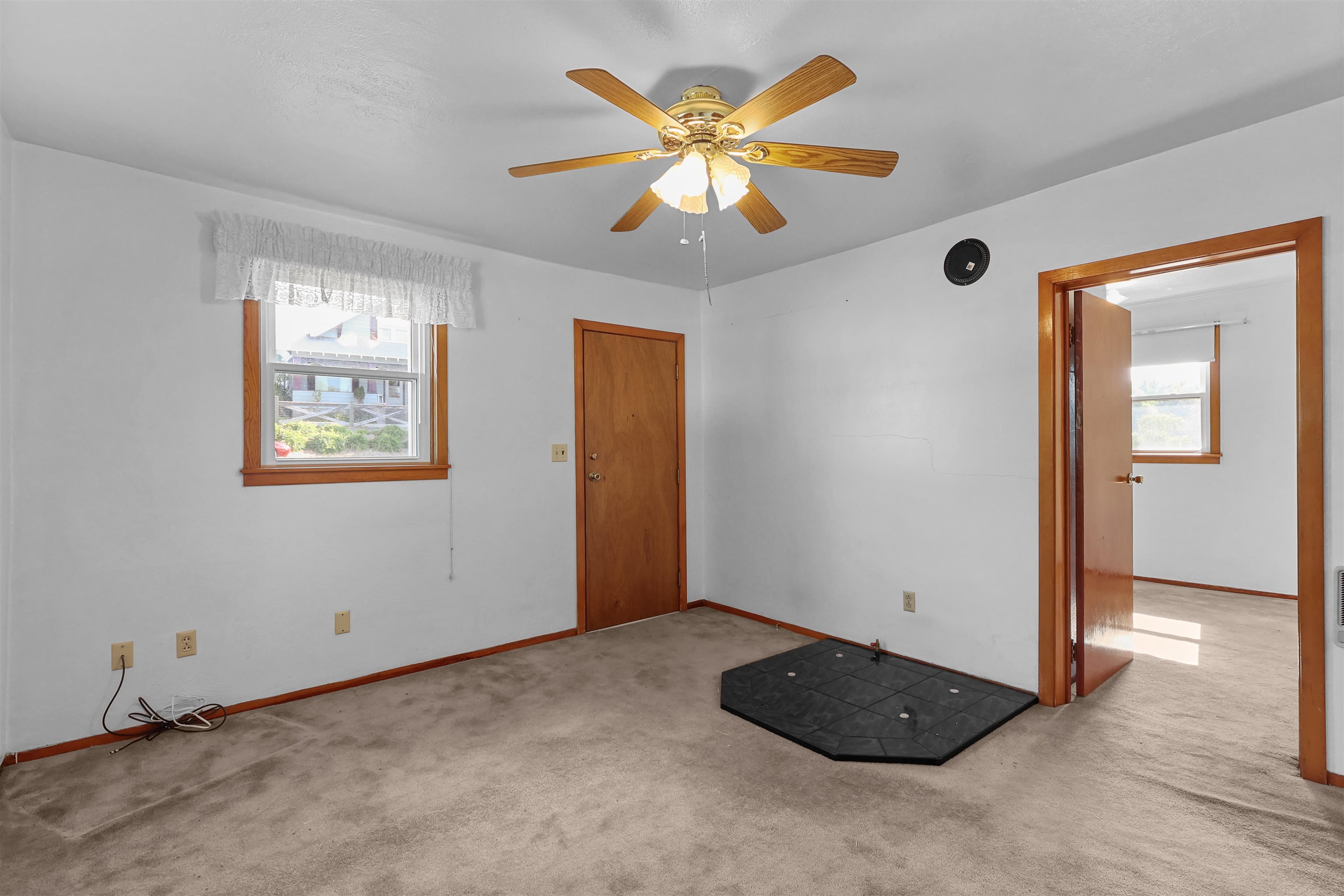 216 W Cole Ave - Photo 8