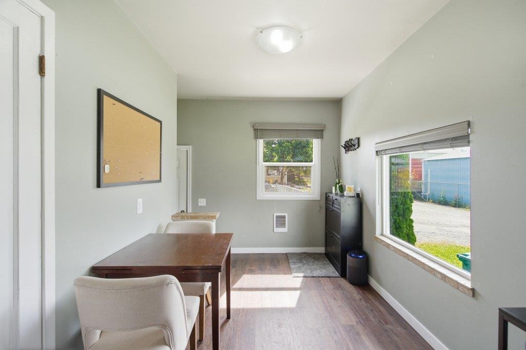 824 N MAMER AVE Ave - Photo 25