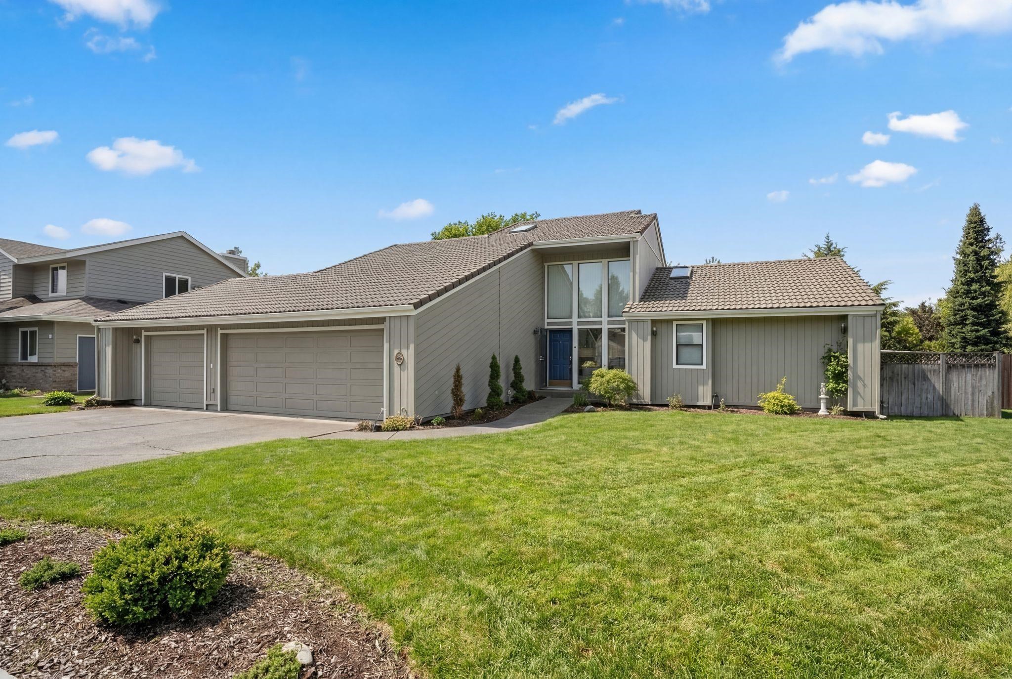 6314 S Ray Ct - Photo 2