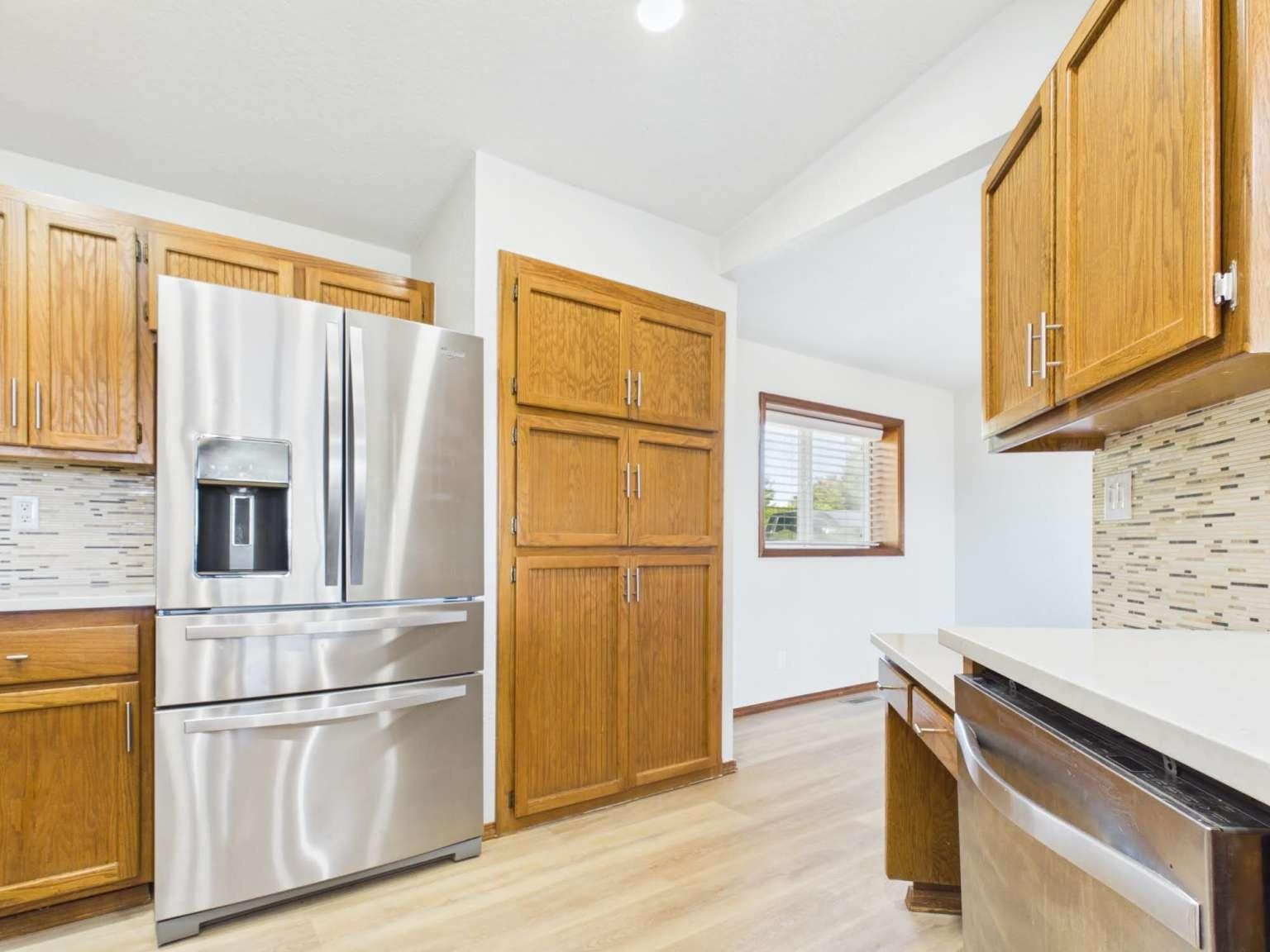 4710 Desert Plateau Dr - Photo 12