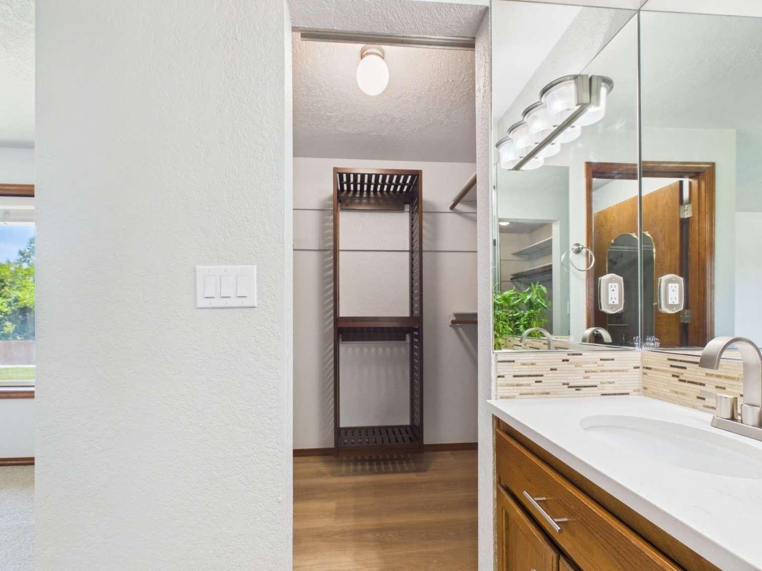 4710 Desert Plateau Dr - Photo 18