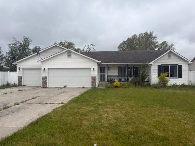 7912 S Strawberry St - Photo 1