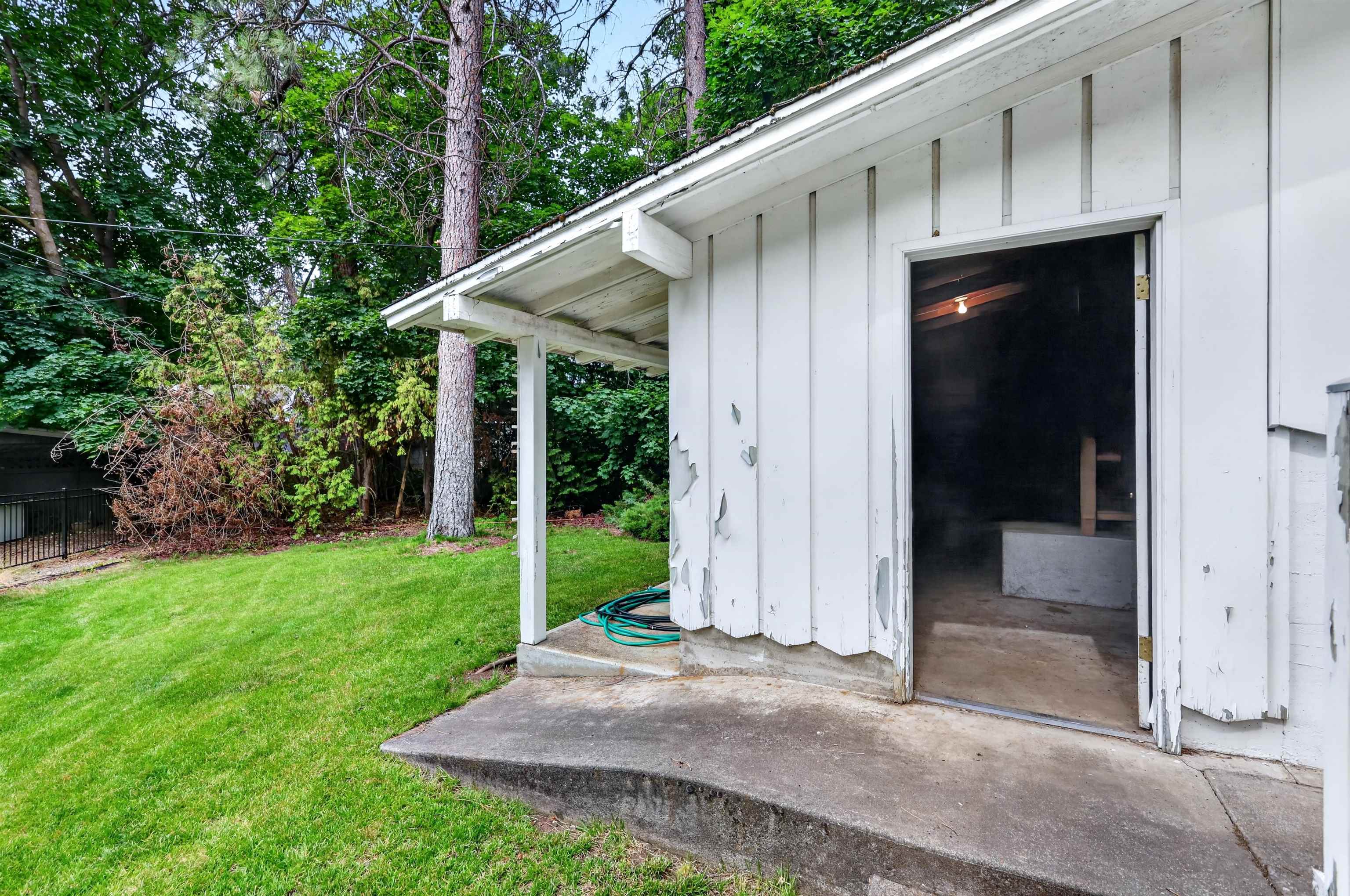 740 E Plateau Rd - Photo 41