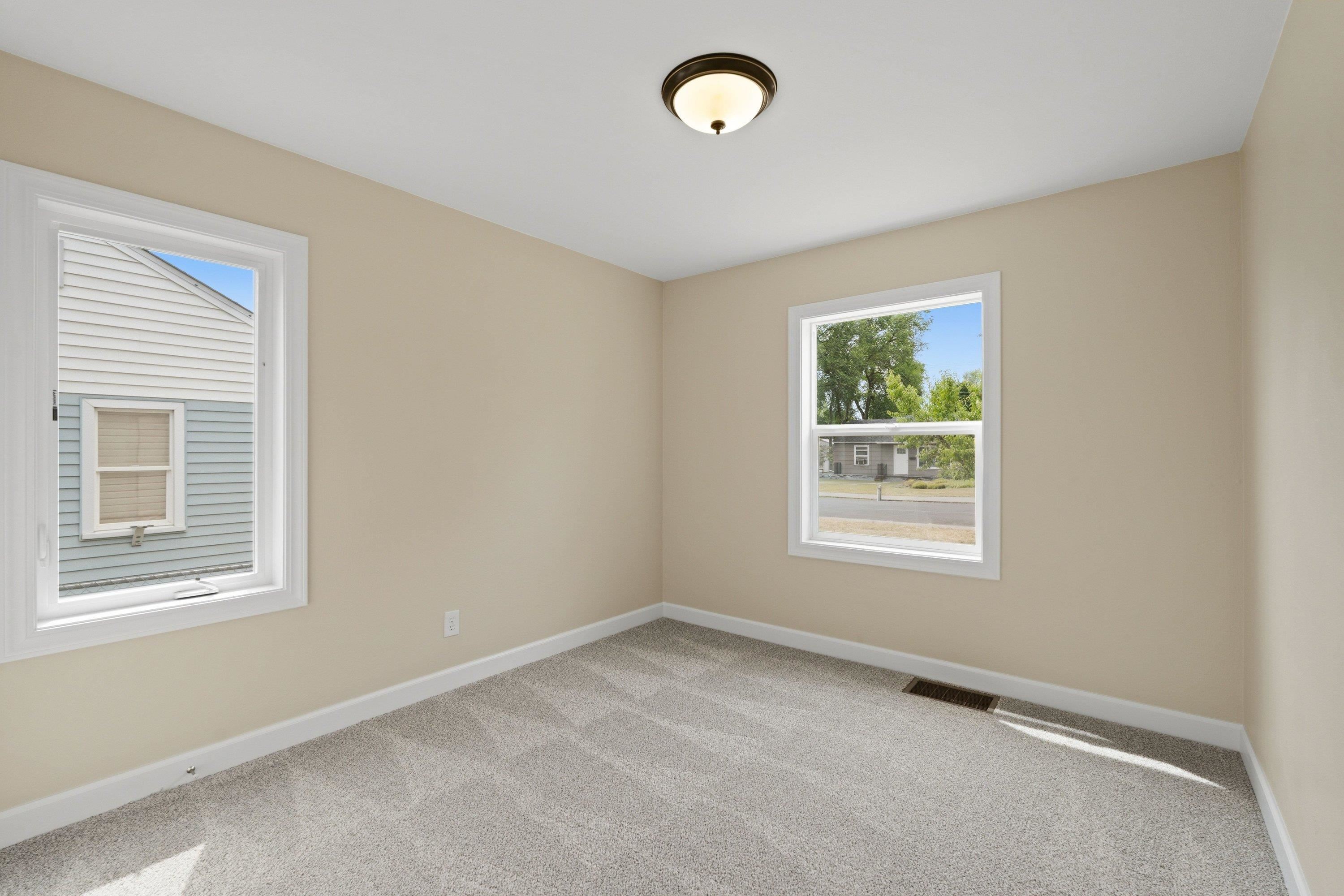 707 E Nebraska Ave - Photo 15