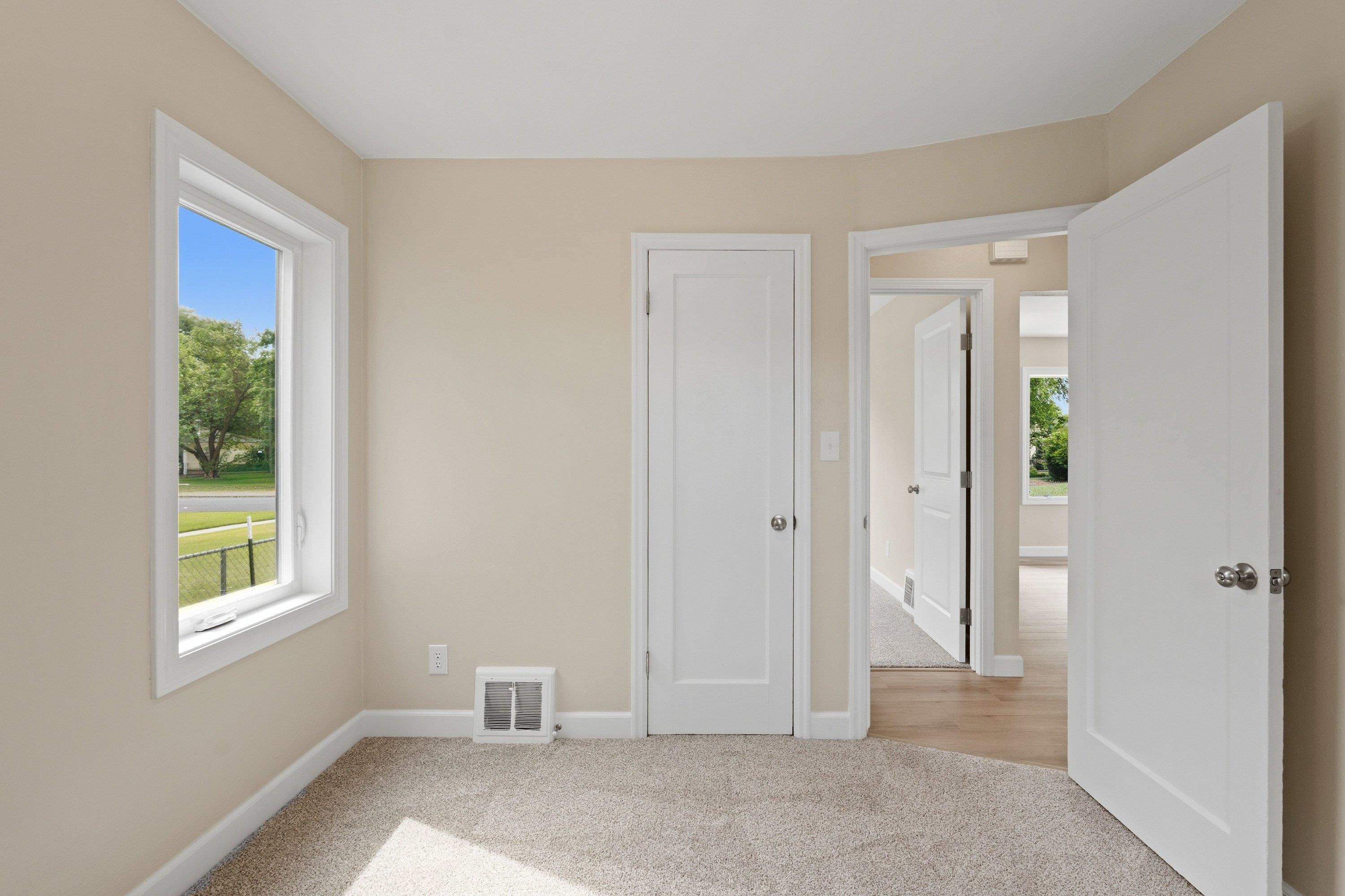 707 E Nebraska Ave - Photo 18
