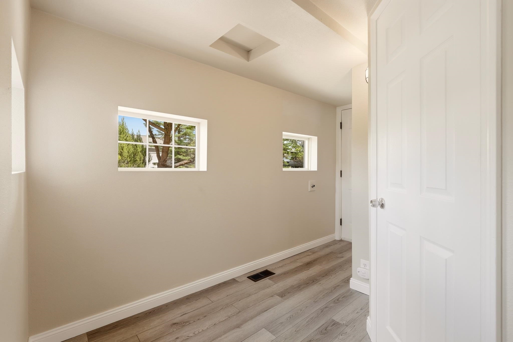 525 W Holland Ave - Photo 21