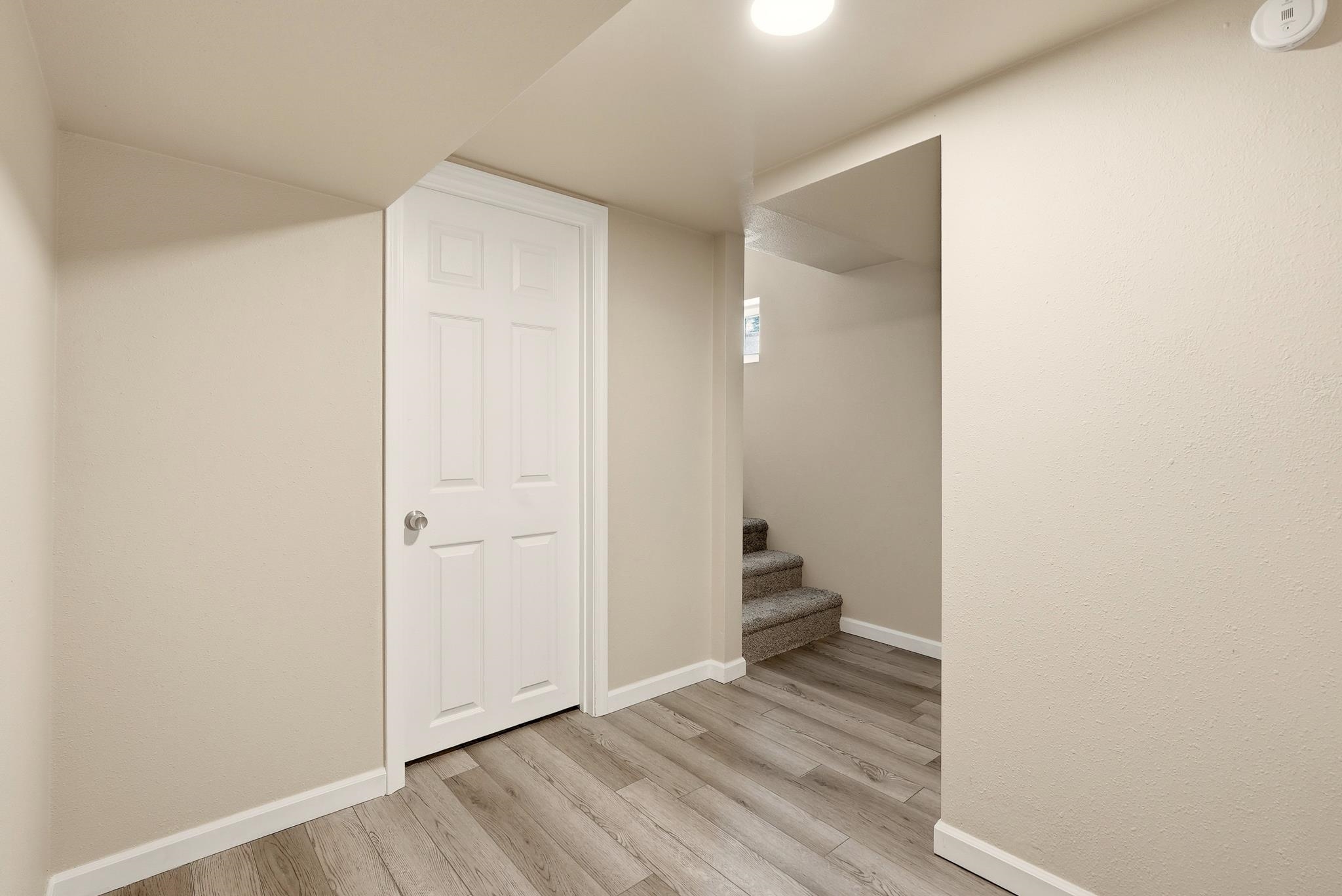 525 W Holland Ave - Photo 23