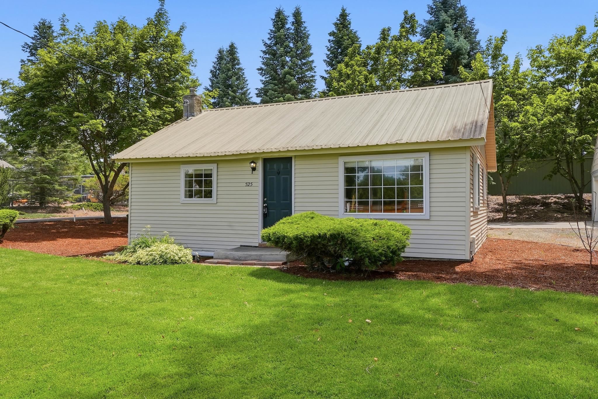 525 W Holland Ave - Photo 30