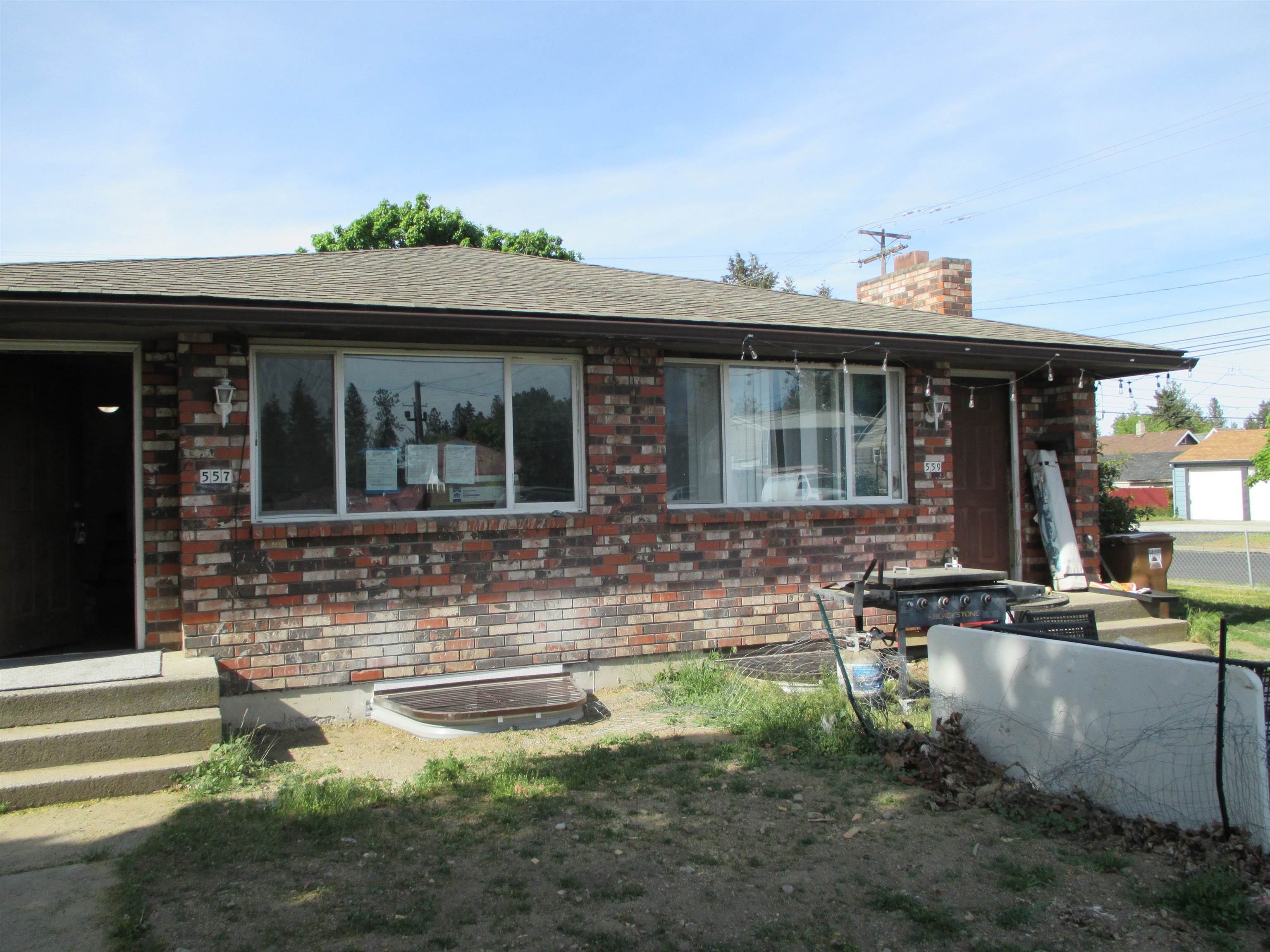 557 E Broad Ave - Photo 1