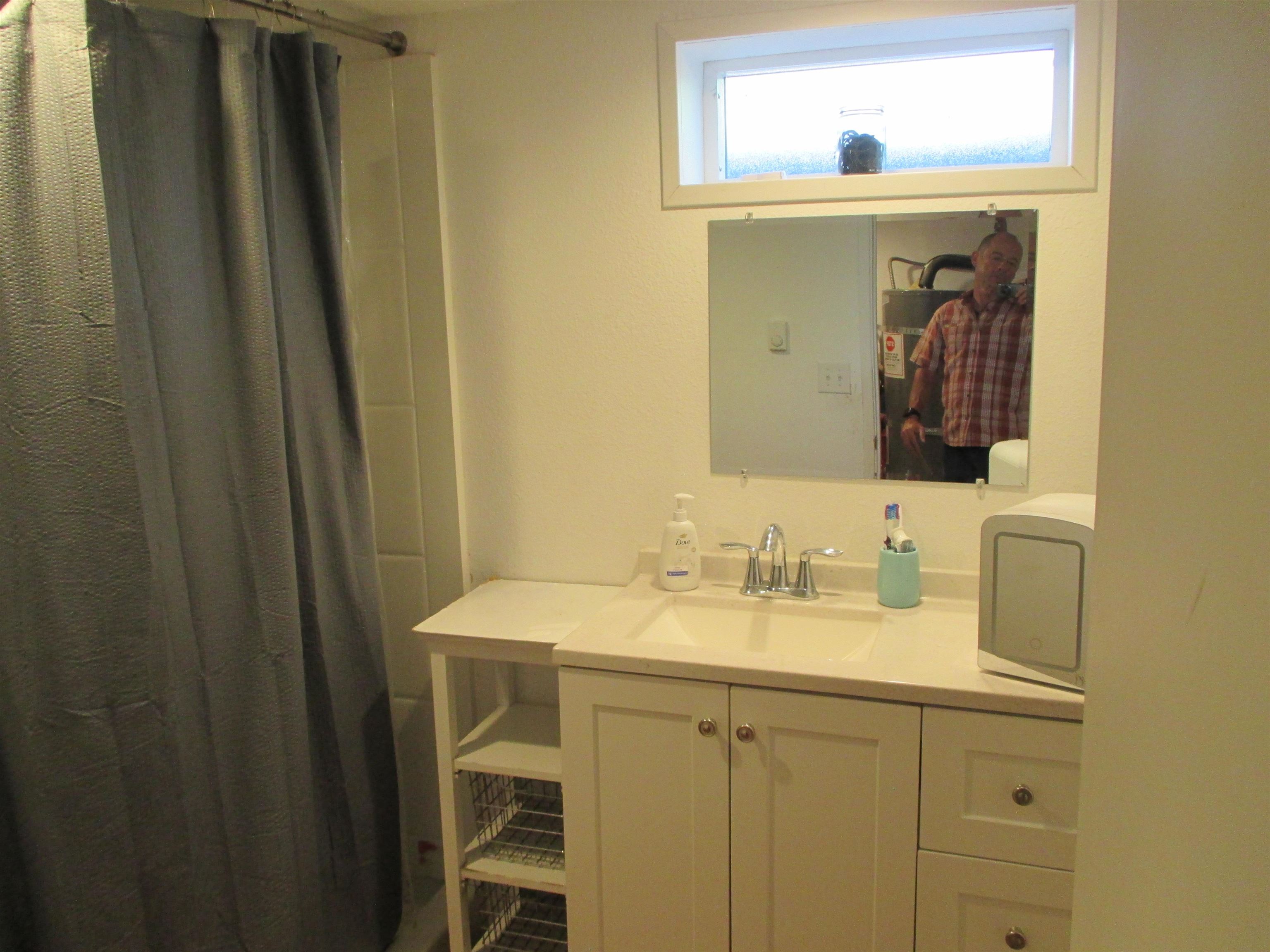 557 E Broad Ave - Photo 14
