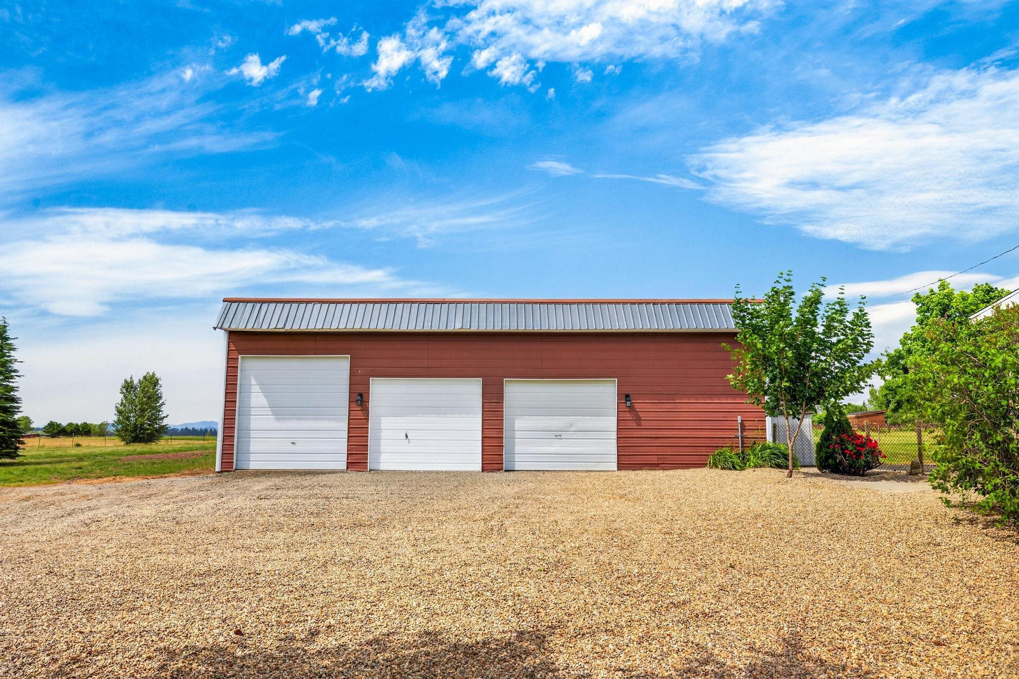 10215 E Day Mt Spokane Rd - Photo 23