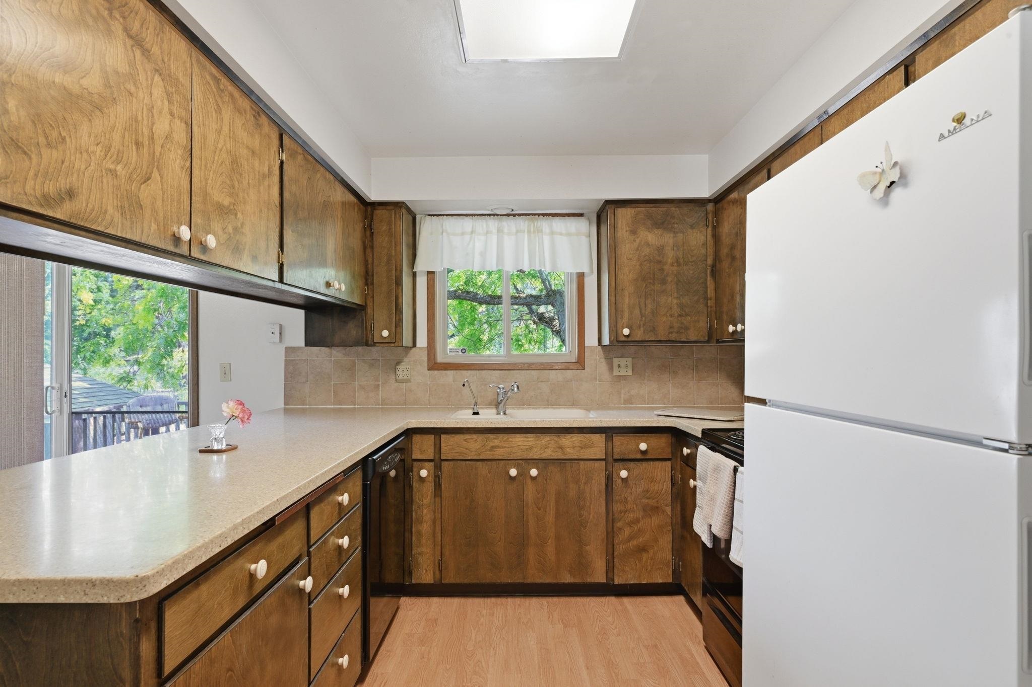 2306 E 37th Ave - Photo 11