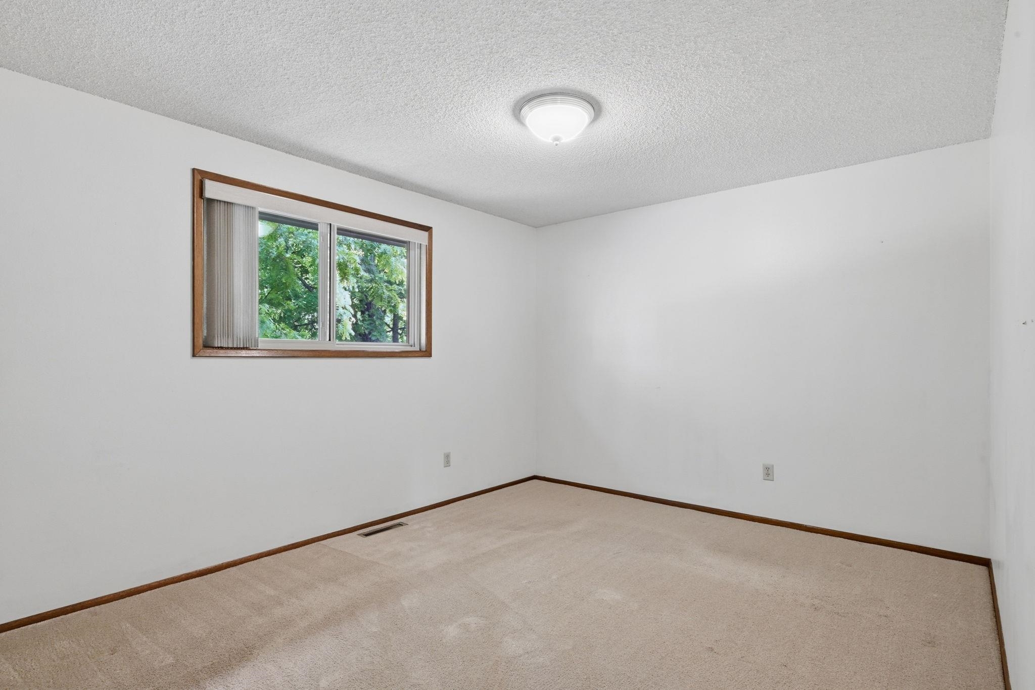 2306 E 37th Ave - Photo 15