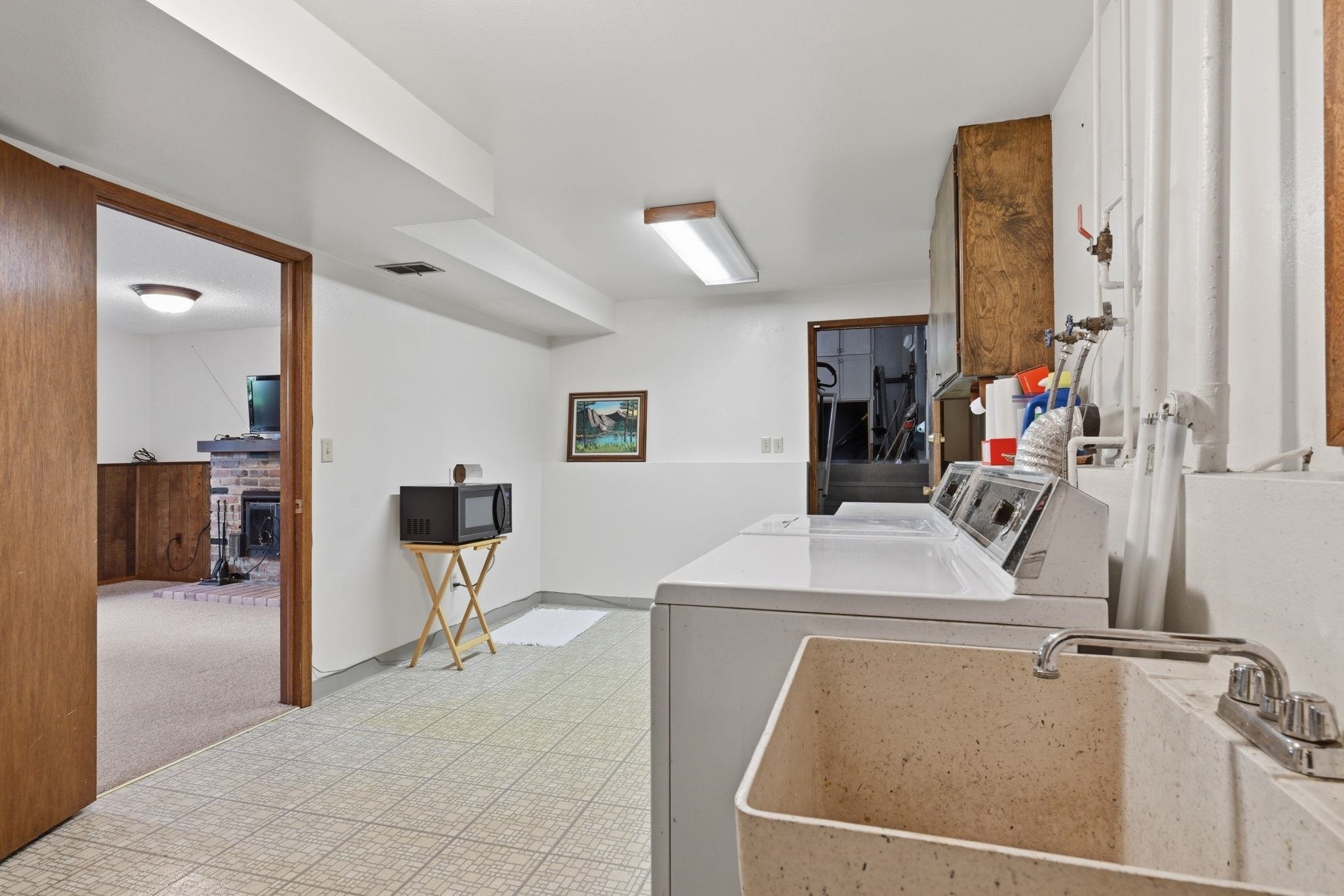 2306 E 37th Ave - Photo 29