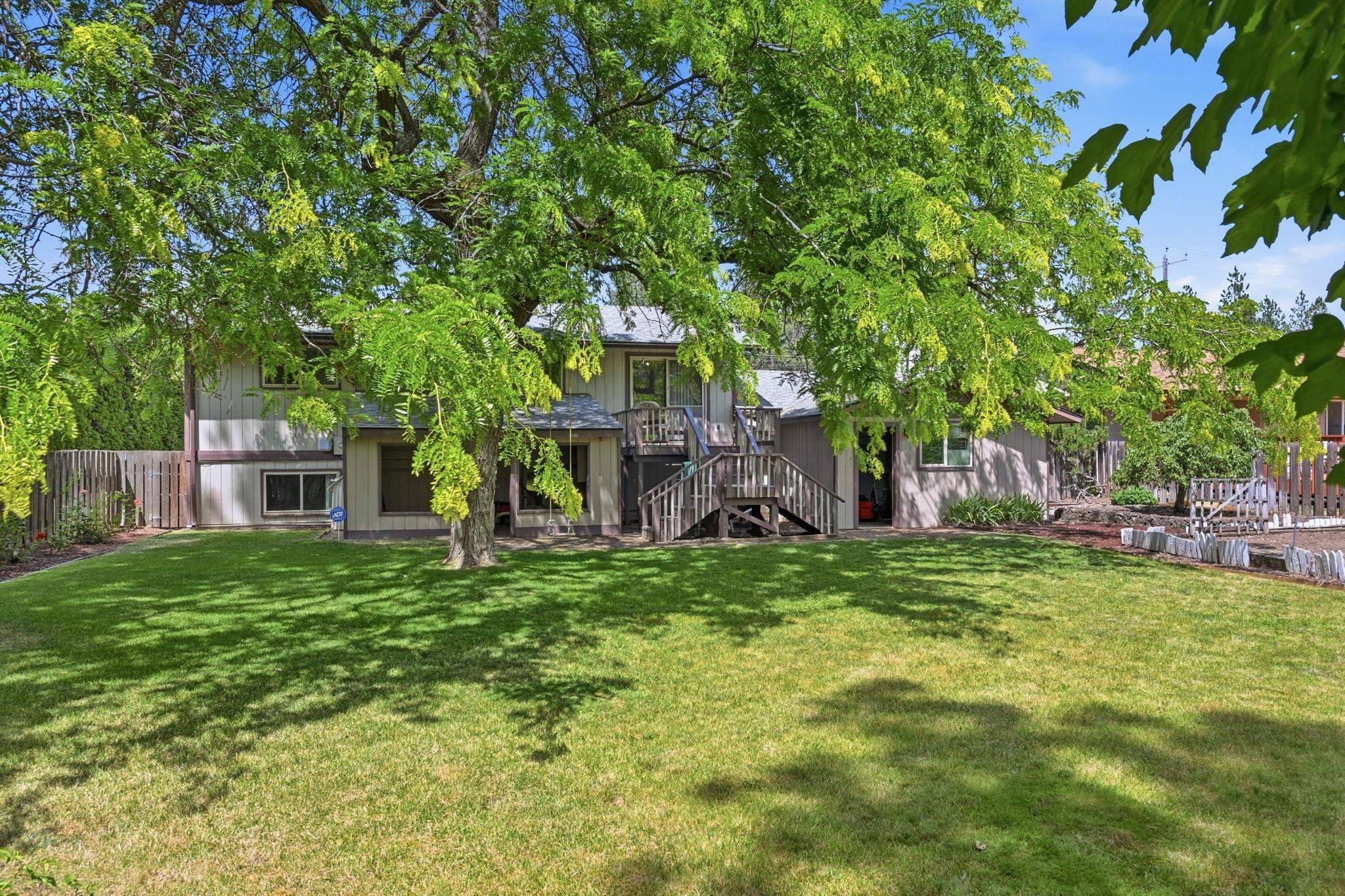 2306 E 37th Ave - Photo 33