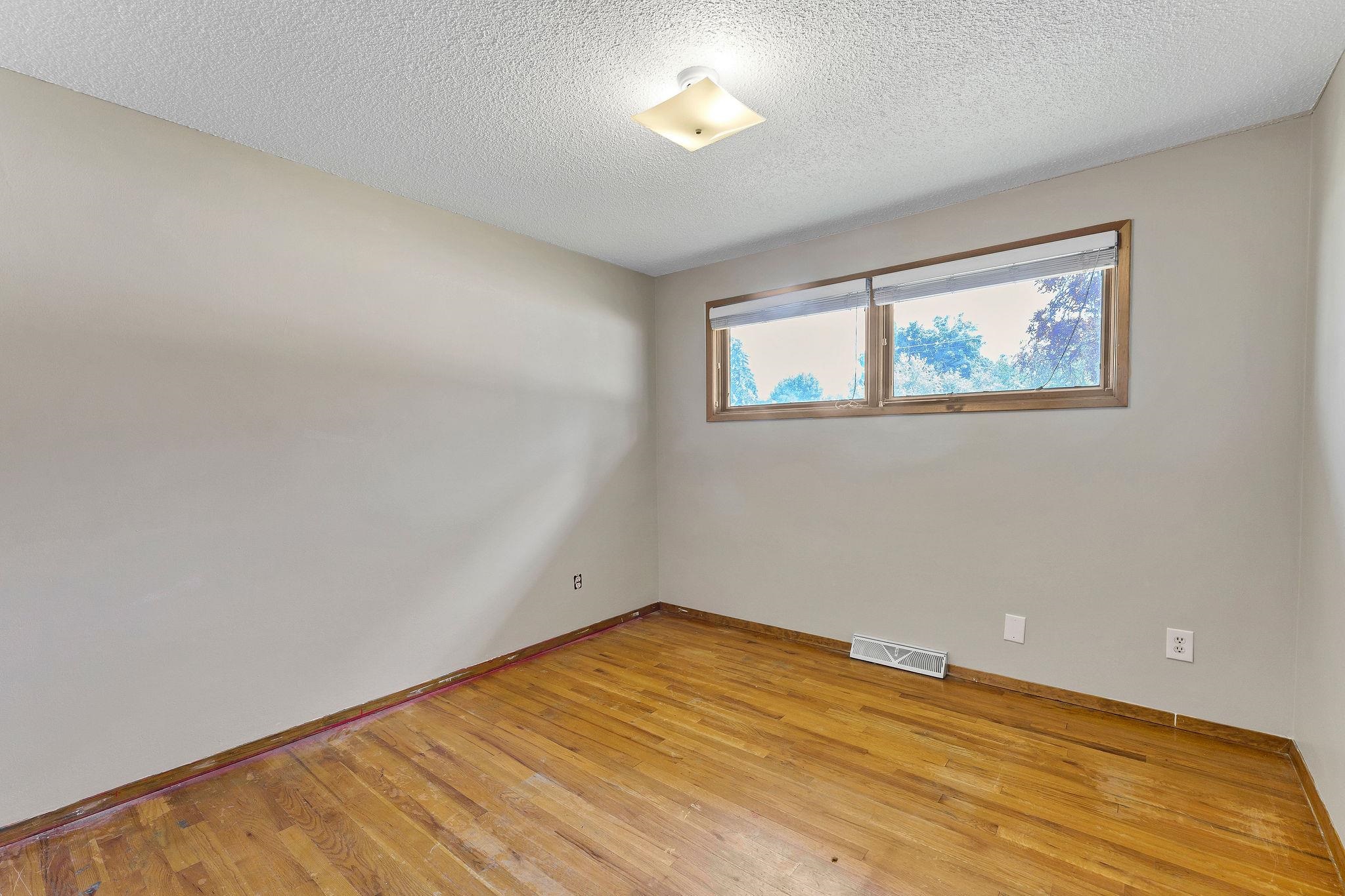 11807 E 16th Ave - Photo 20