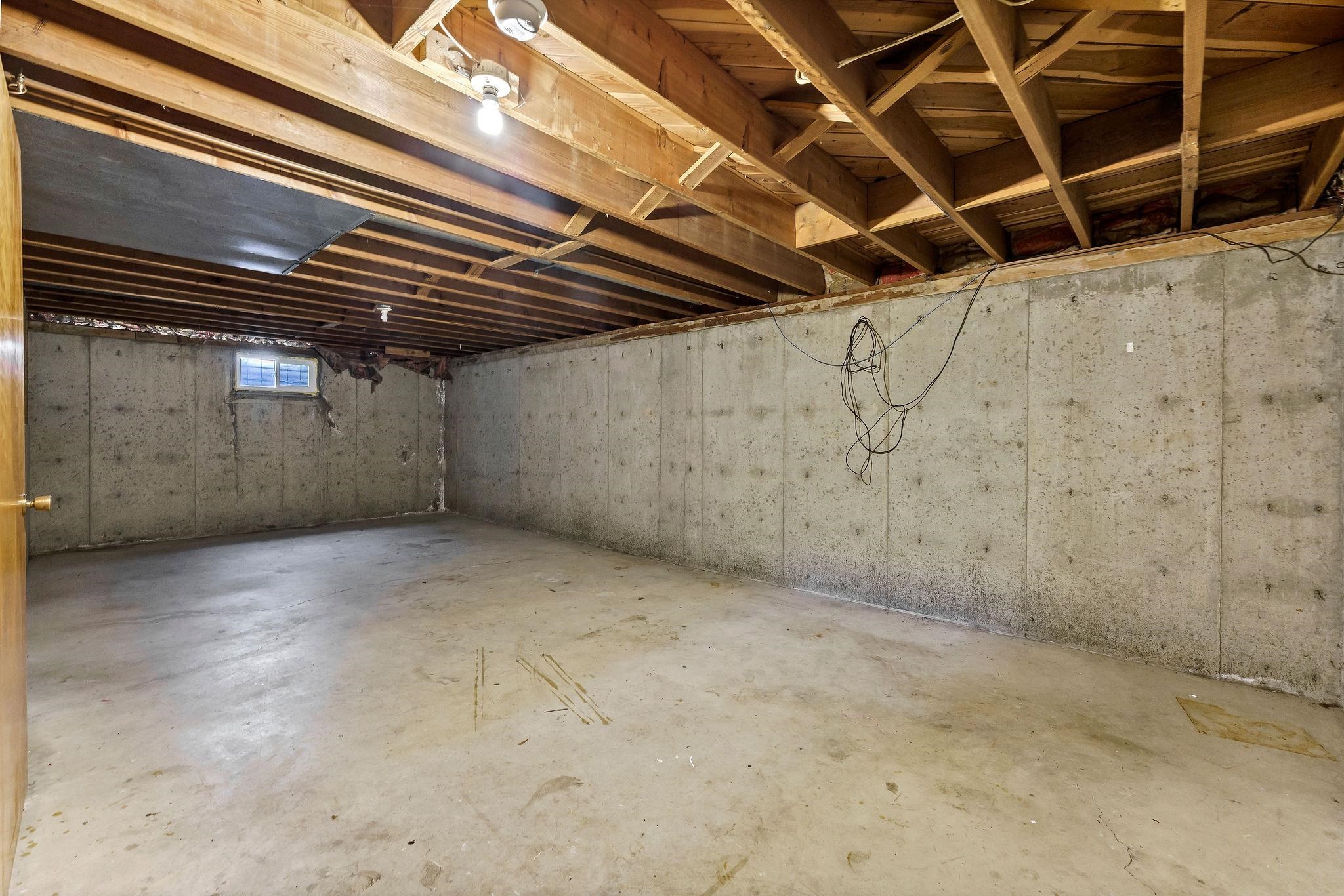 11807 E 16th Ave - Photo 22