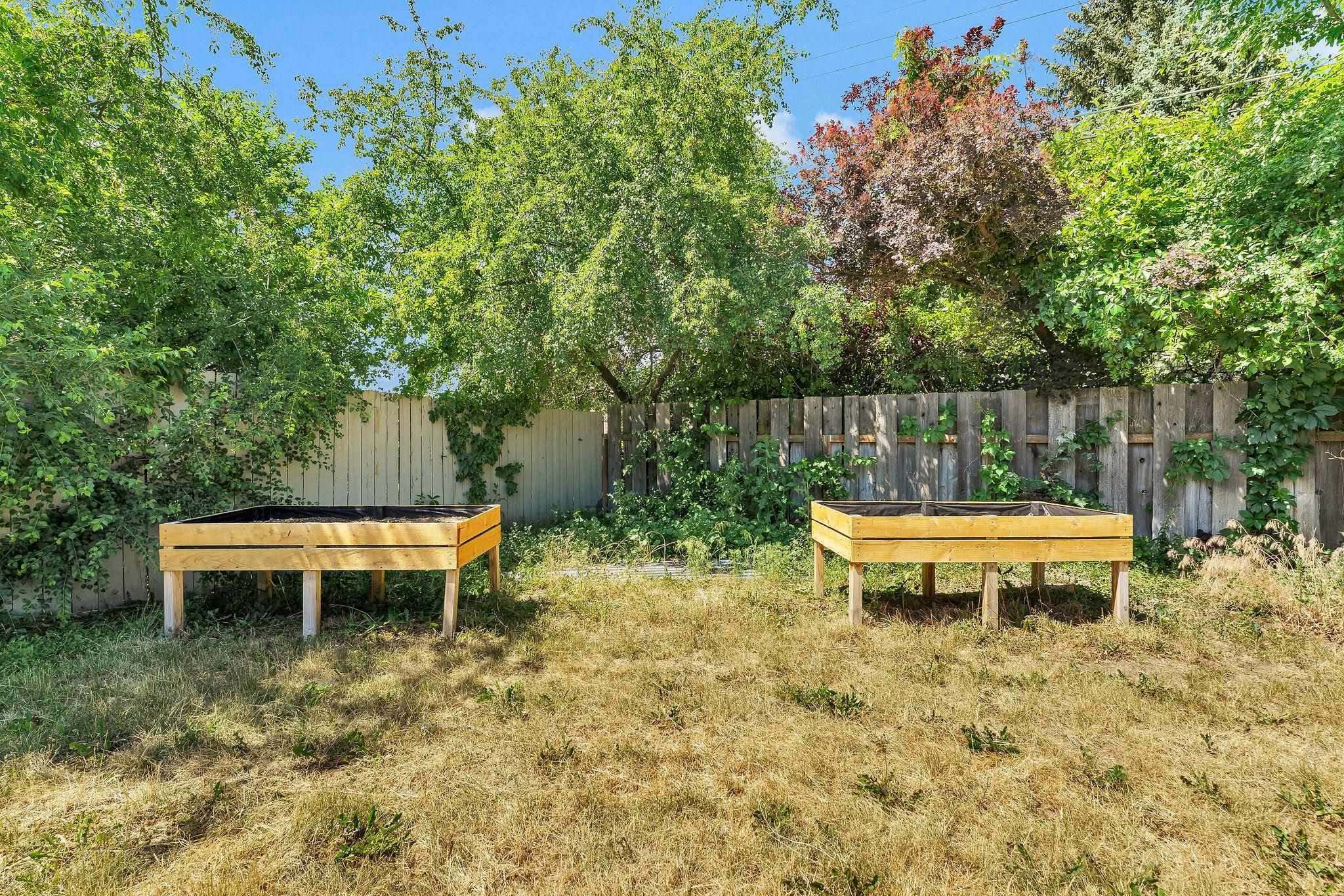 11807 E 16th Ave - Photo 41