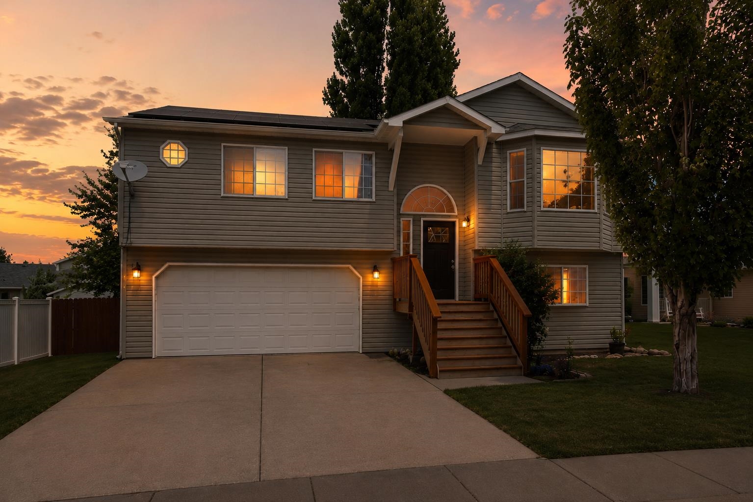 727 E Carrie Dr - Photo 1