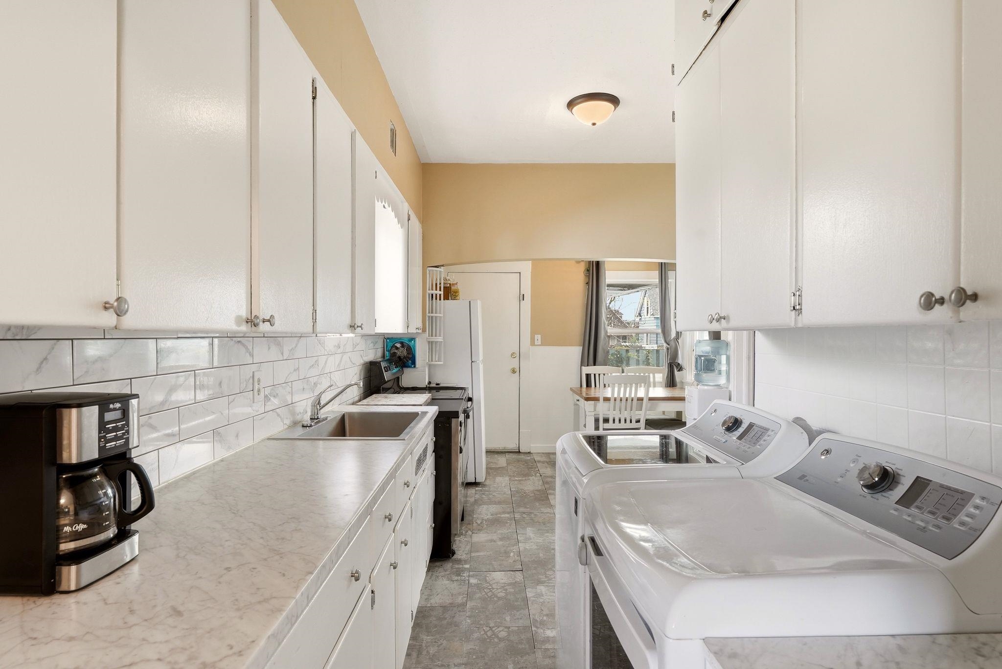 221 W Carlisle St - Photo 11