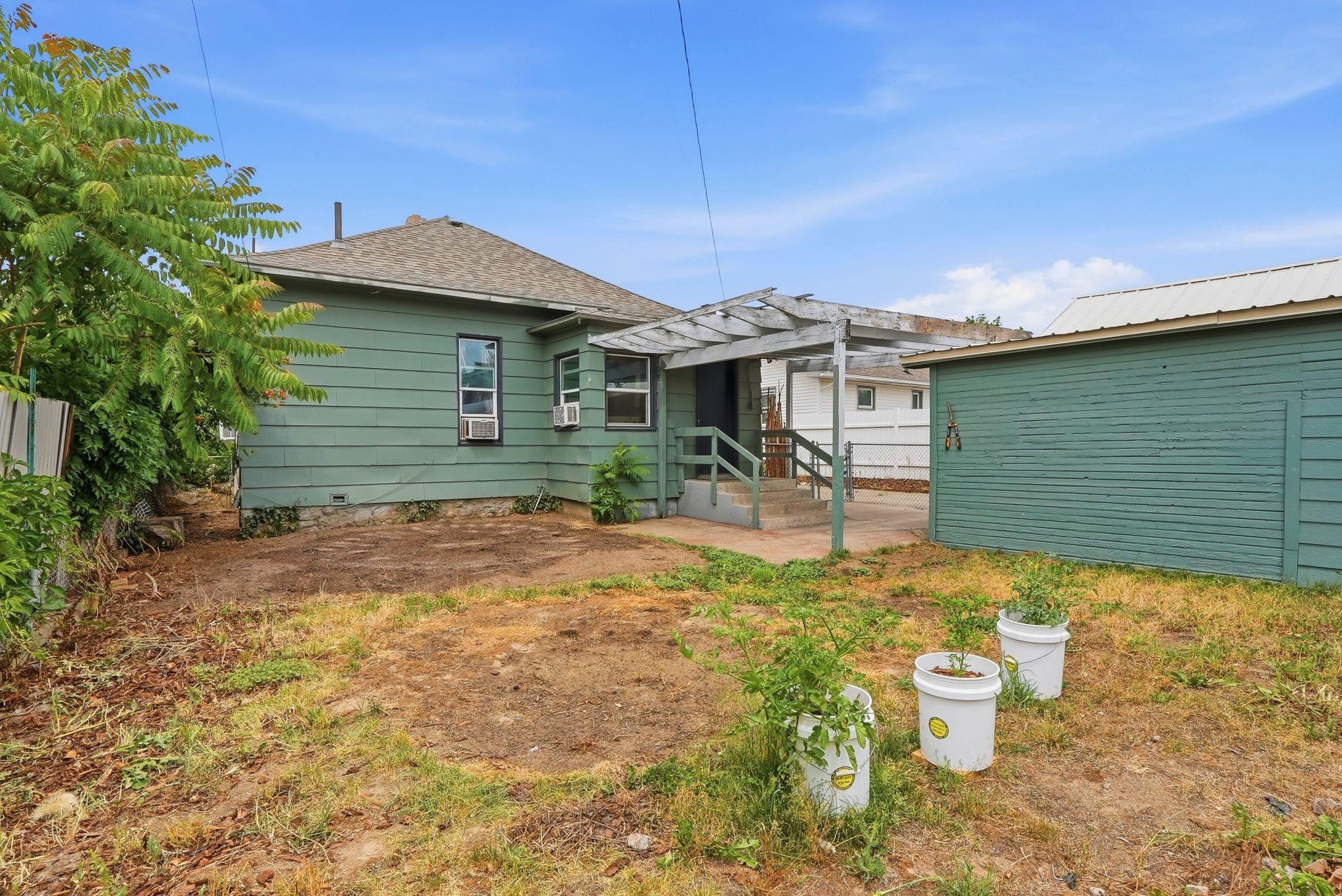 221 W Carlisle St - Photo 28