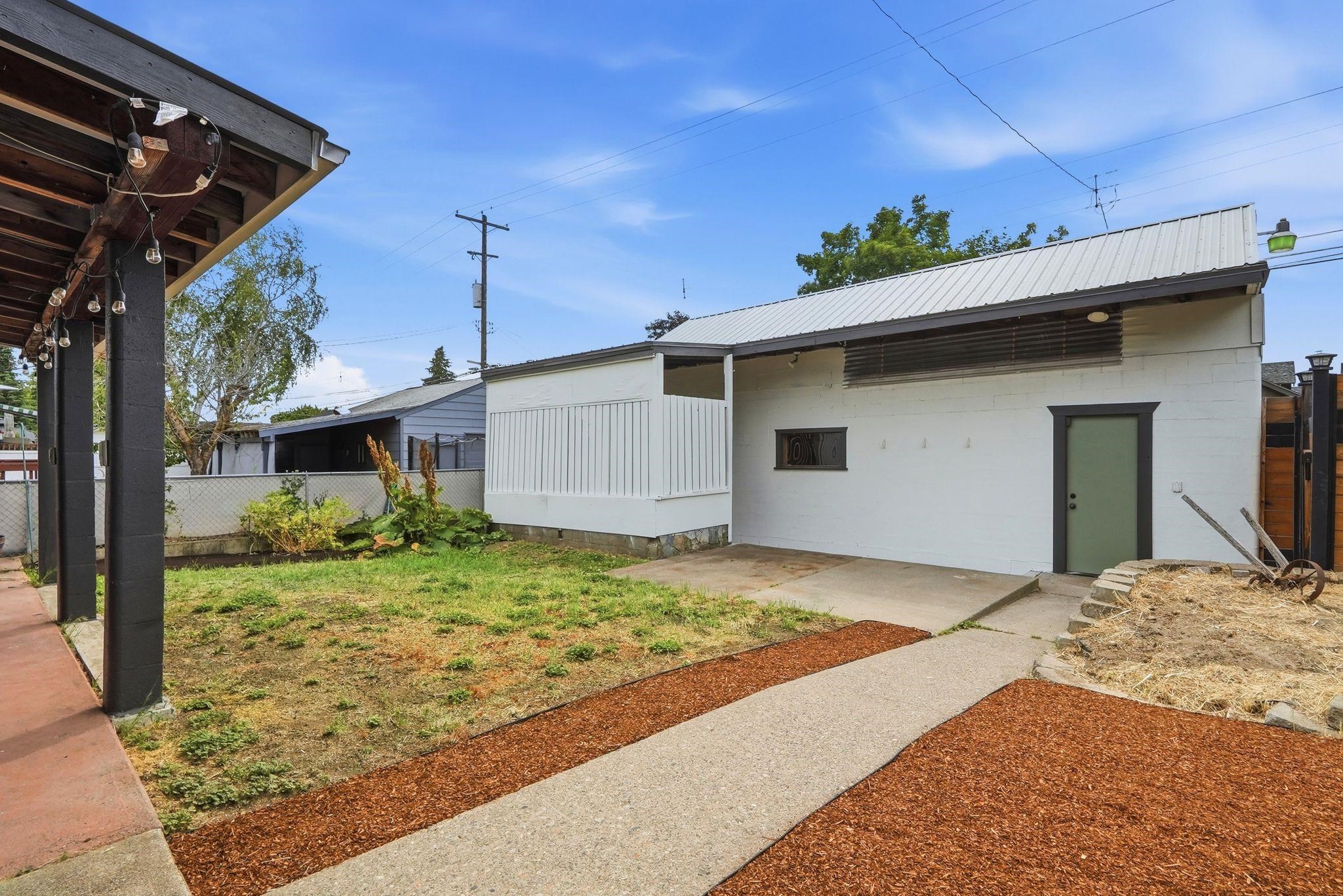 4227 N Post St - Photo 35