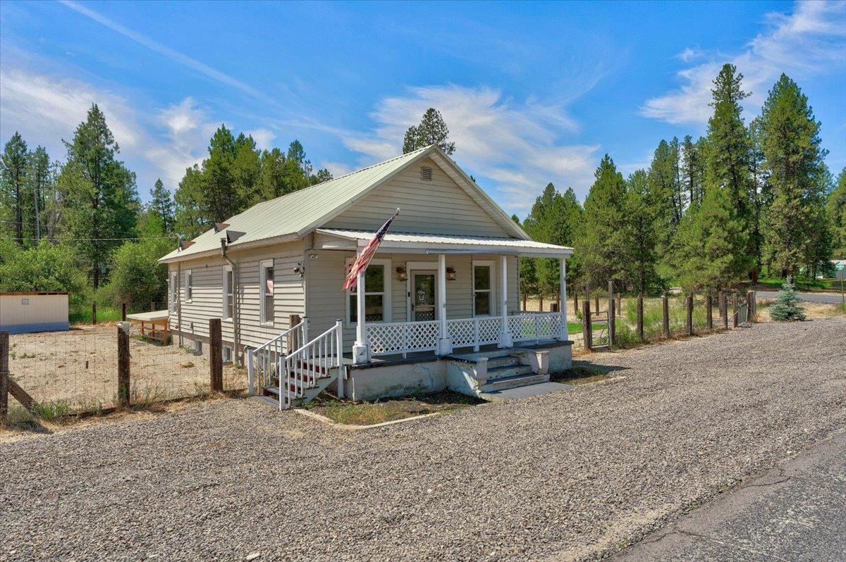 27817 N North Rd - Photo 2