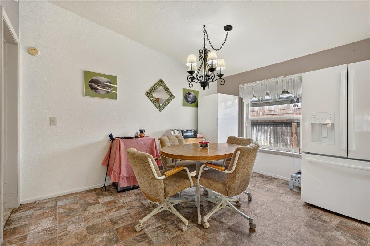 427 E 5th St - Photo 13
