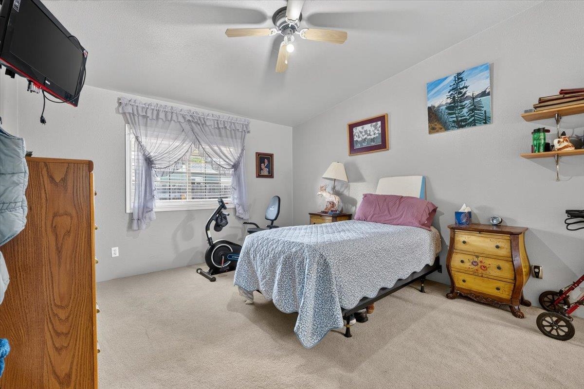 427 E 5th St - Photo 20