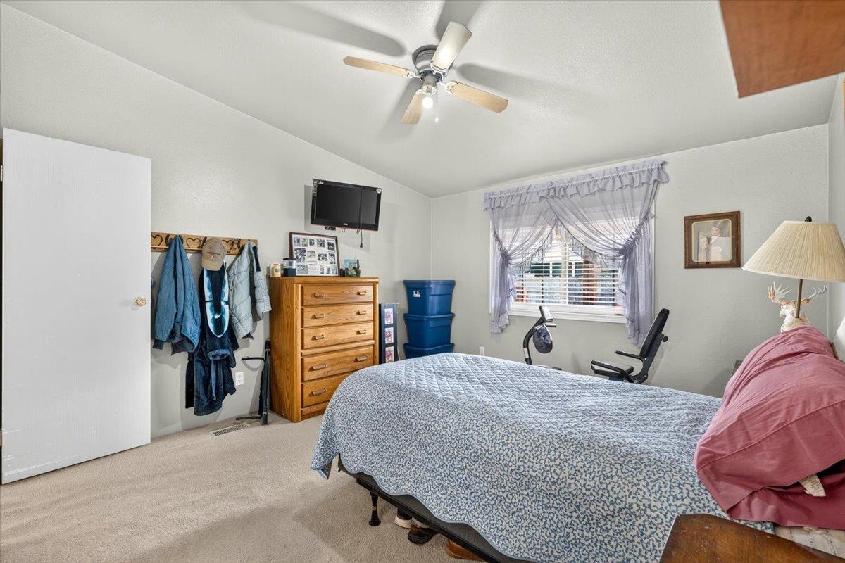 427 E 5th St - Photo 21