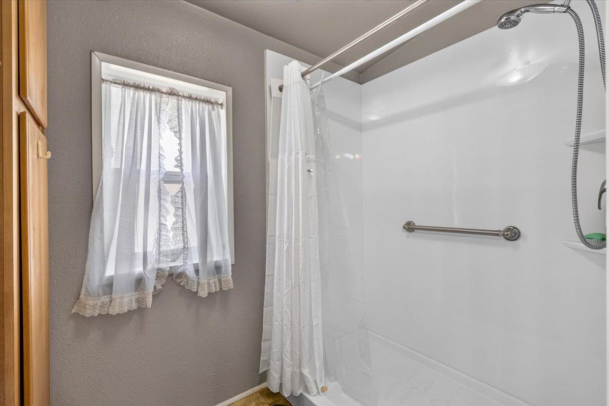 427 E 5th St - Photo 24
