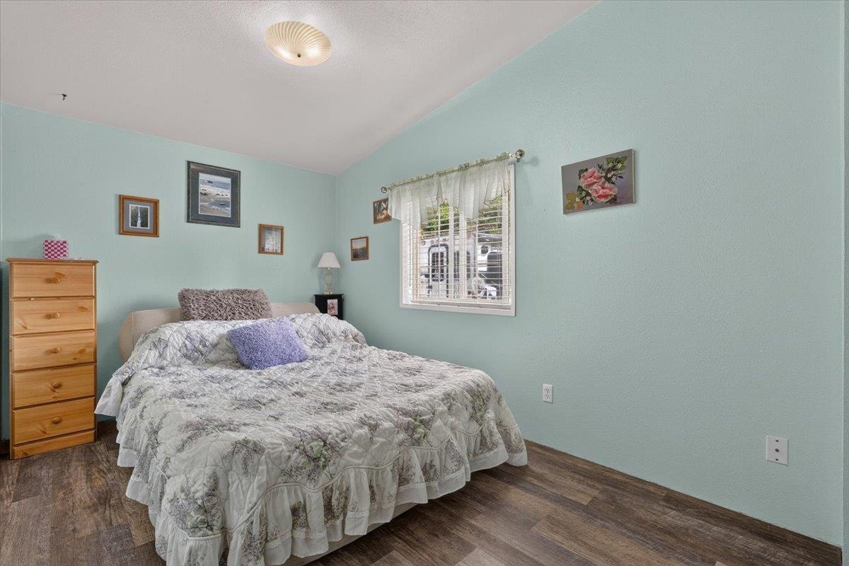 427 E 5th St - Photo 27