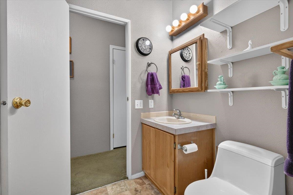 427 E 5th St - Photo 30