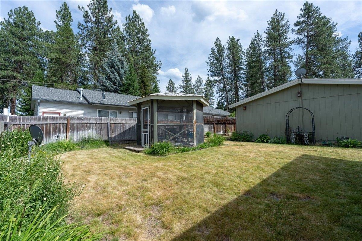 427 E 5th St - Photo 35