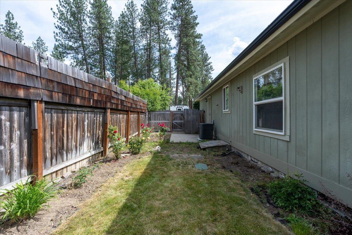 427 E 5th St - Photo 38