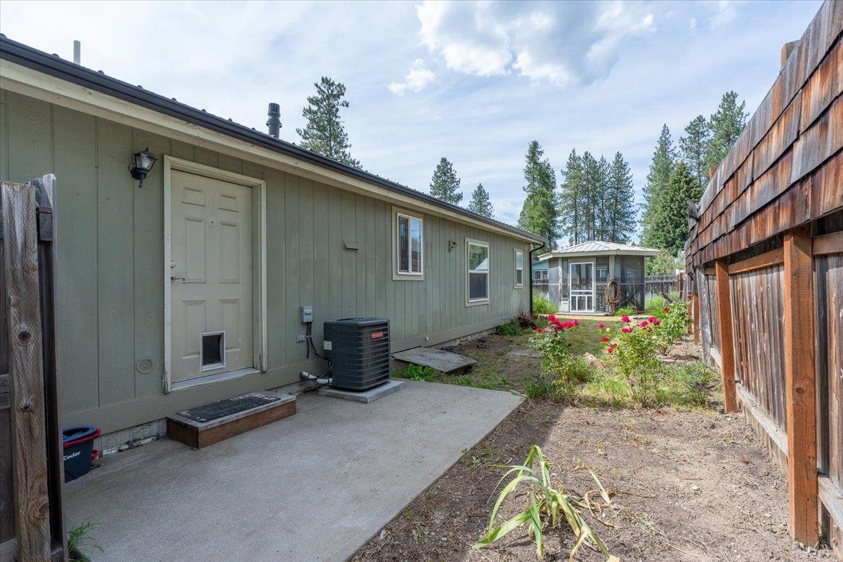427 E 5th St - Photo 40